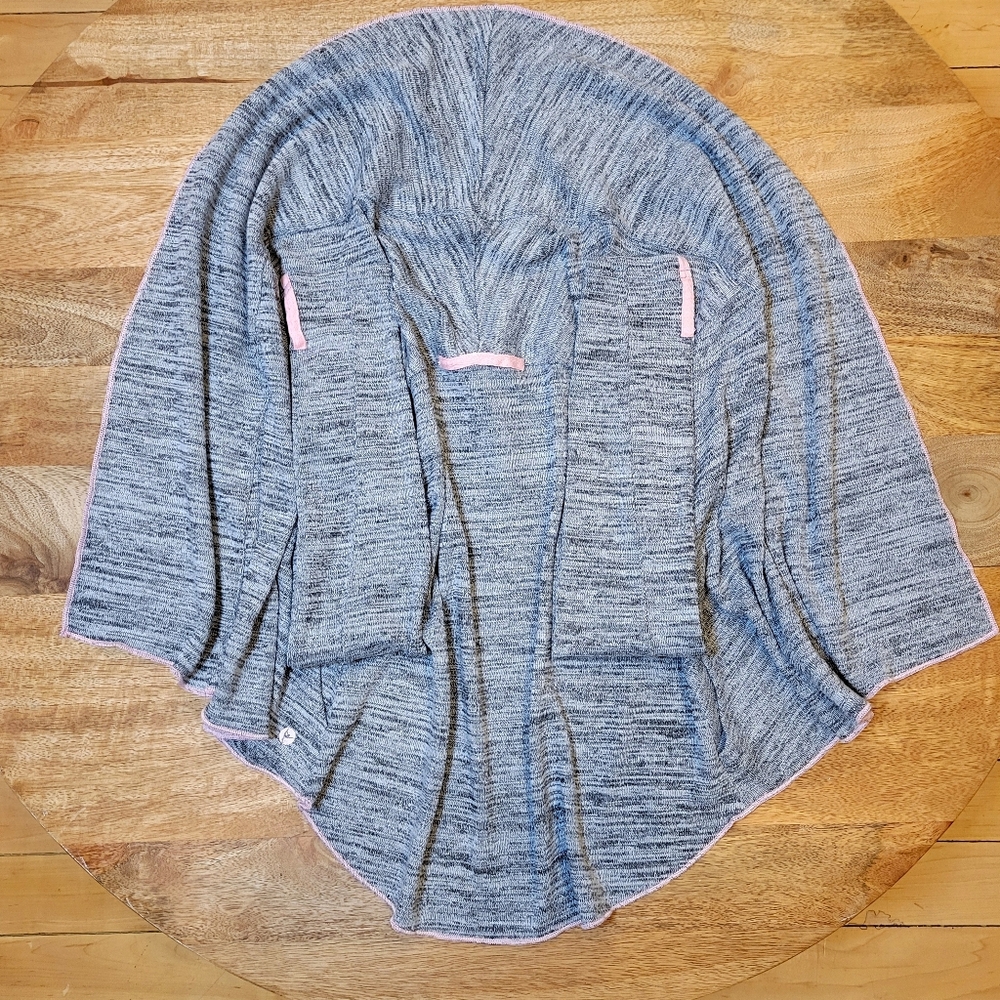 GIRLS 90 Degree By Reflex Black and White Handkerchief Hem Knit Top - Picture 3 of 5